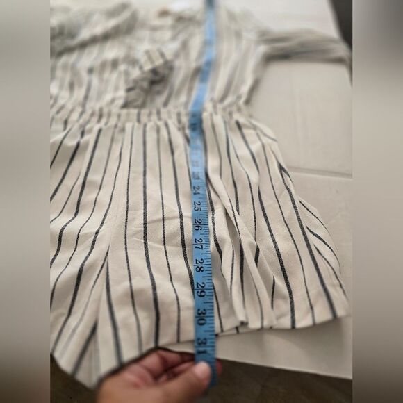 NWT H&M Cut Out Striped Romper In White And Black Size 12 - Picture 6 of 12
